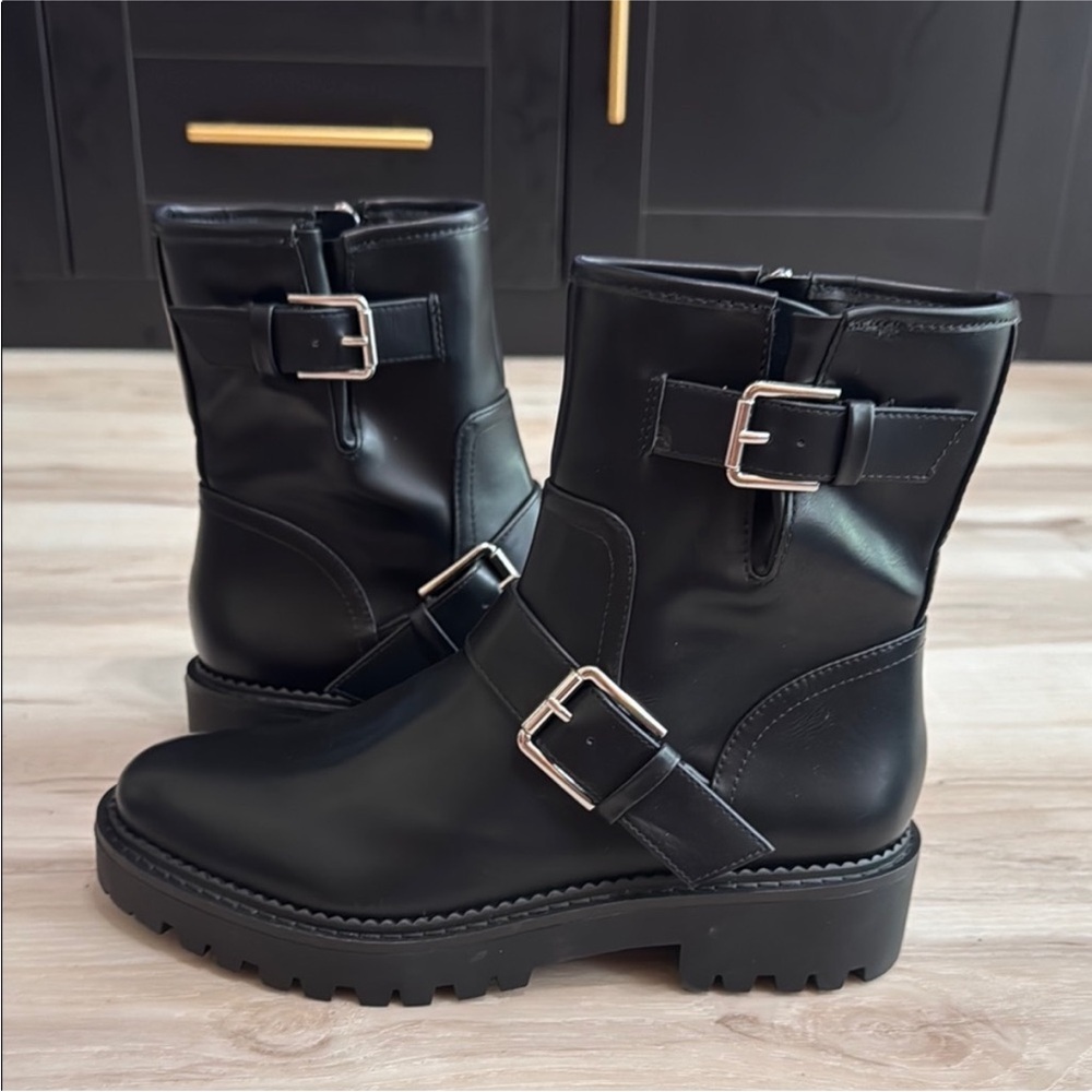 Nordstrom Macombs Water-Resistant Moto Boots – Black | Lug Sole - Picture 2 of 9